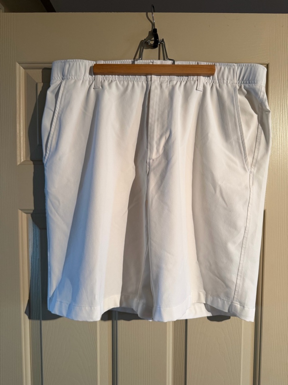 Under Armour Men’s White Flat-Front Athletic Shorts